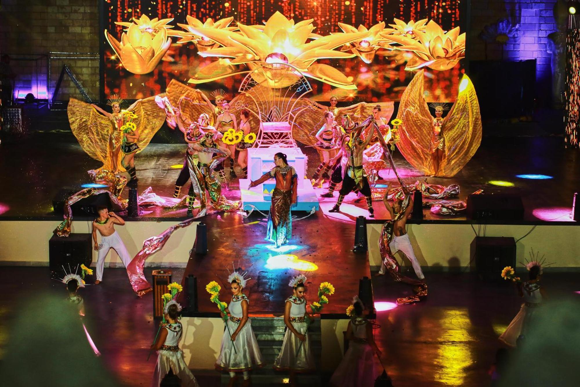 Pickalbatros Laguna Vista Aqua Park 샤름 엘 셰이크 외부 사진 The 2014 opening ceremony of the 2014 Asian Games