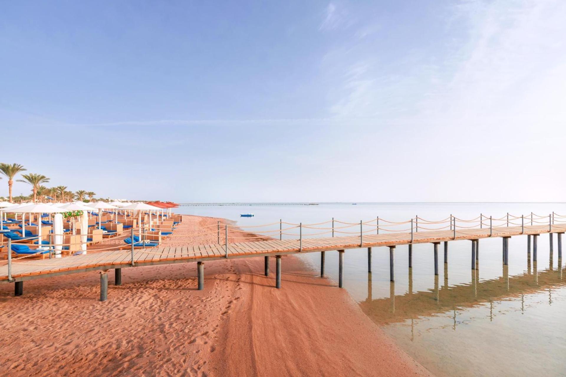 Pickalbatros Laguna Vista Aqua Park 샤름 엘 셰이크 외부 사진 The beach at the resort